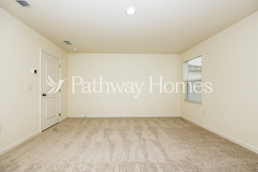 Building Photo - 1071 Large Poppy Dr