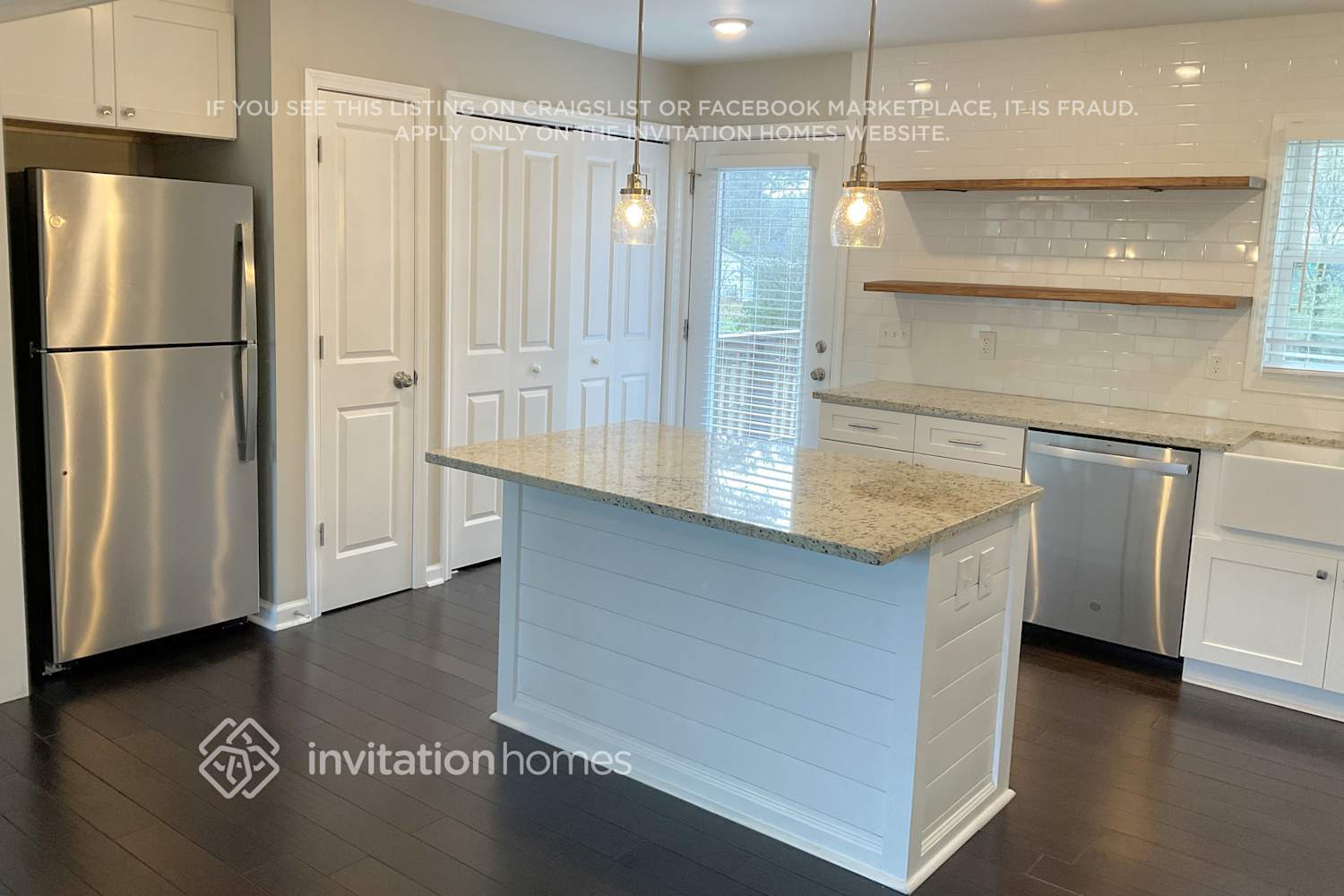 Building Photo - 2354 Beverly Ln