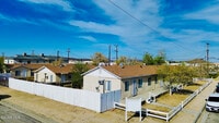 Building Photo - 2608 Desert St