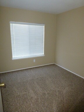 Building Photo - Tempo Tract Community 3 Bedroom Rental Hom...