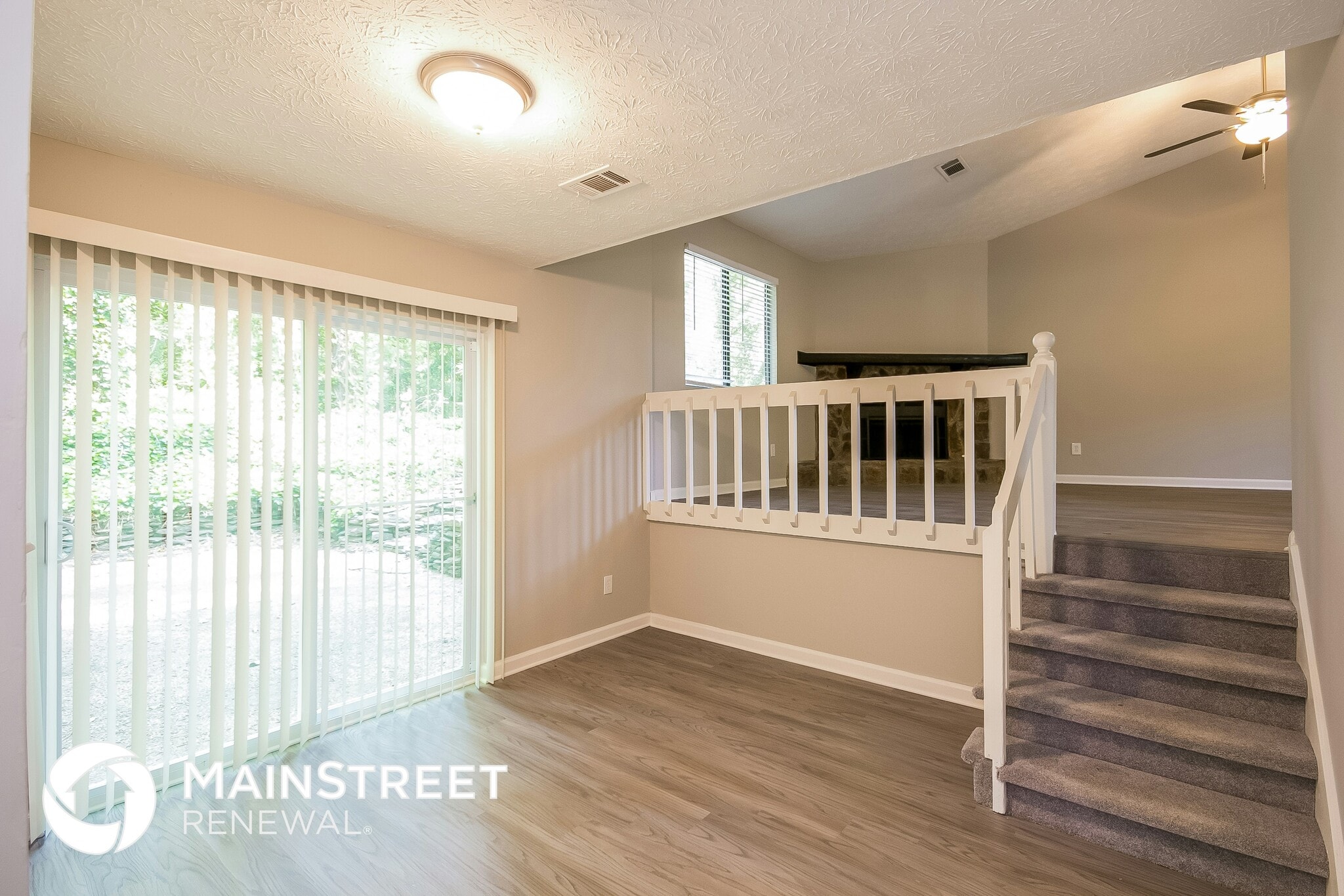 Building Photo - 733 Emerald Forest Cir SW