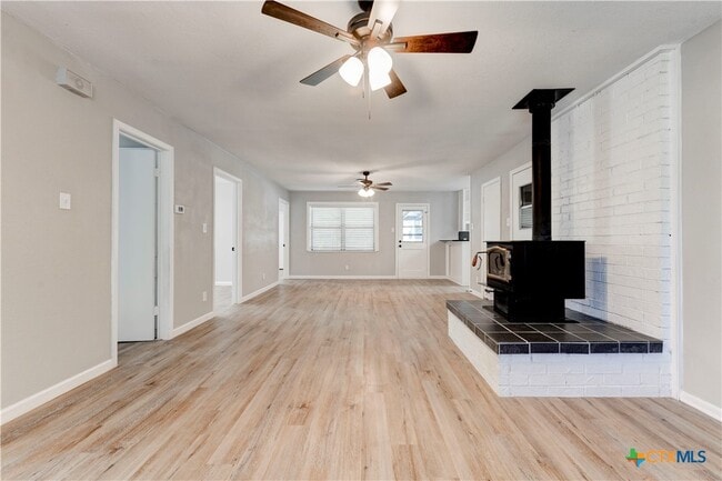 Building Photo - 1228 Chippendale Dr