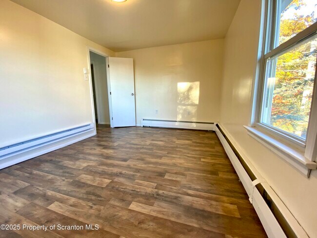 Building Photo - 35 Owego St