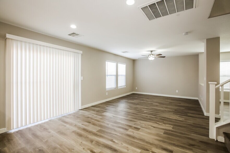 Building Photo - 5048 Charlo Dr