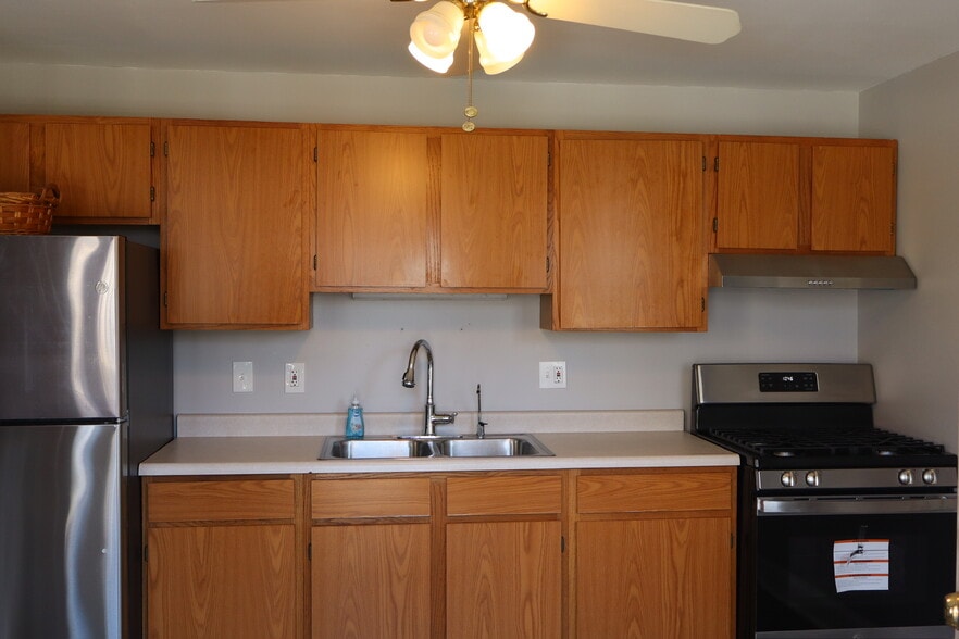 Building Photo - 346 McKinley Ave