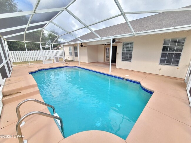 Building Photo - 3225 Azalea Cir