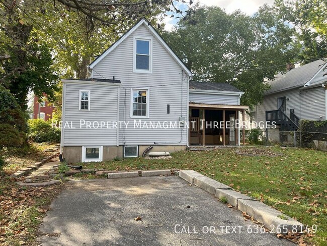 Building Photo - Beautiful Home in Tower Grove South