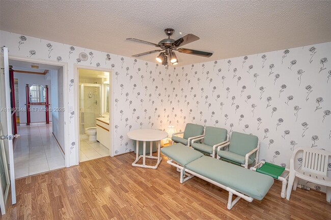 Building Photo - 3530 Mystic Pointe Dr