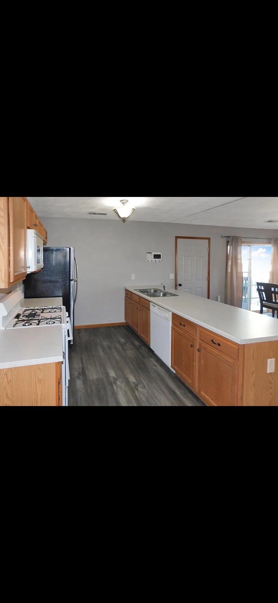 Building Photo - 558 Mosaic Ln