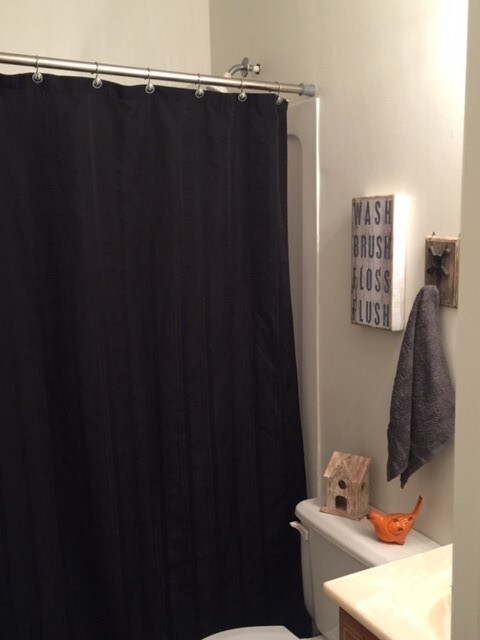 Upstairs Full Bath - 1224 IN-144