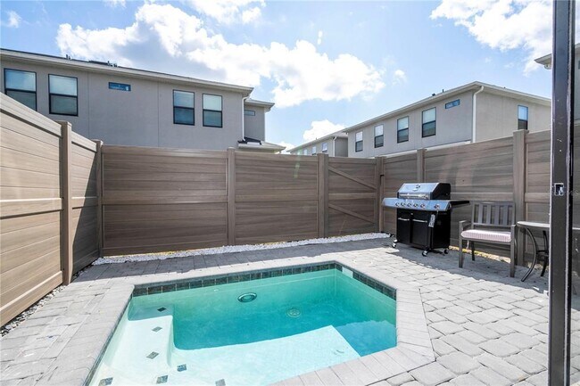 Building Photo - 4709 Terra Esmeralda Dr