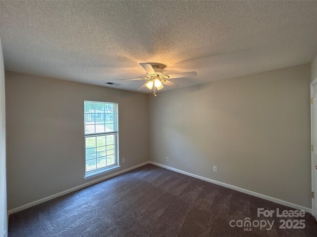 Building Photo - 7513 Grabill Dr