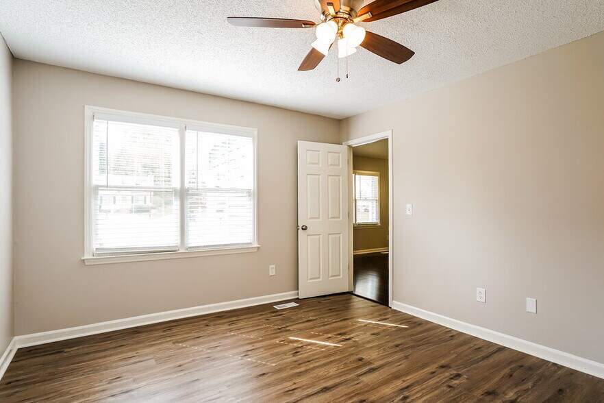 Building Photo - 765 Rawls Dr