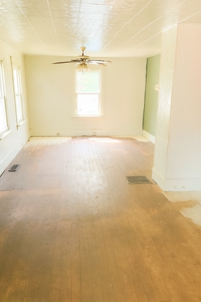 Building Photo - 416 I St