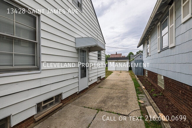 Building Photo - 13428 St James Ave