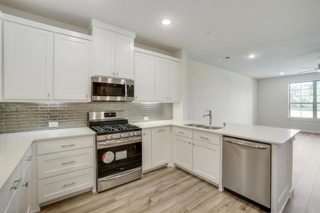 Building Photo - 679 Watersedge Ct