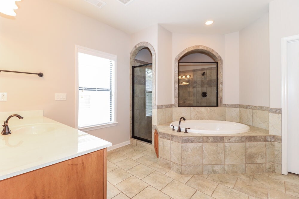 Building Photo - 30 Whispering Creek Dr