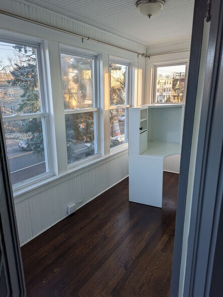 Building Photo - 2295 E Main St