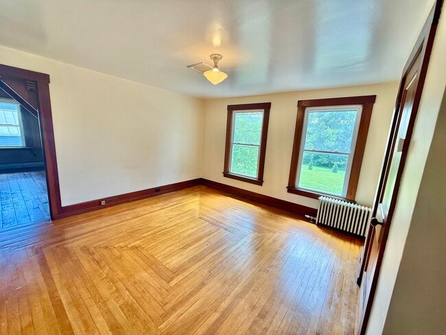 Building Photo - 282 Highland Ave