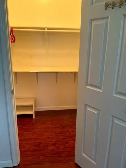 Building Photo - 5650 Red Roof St