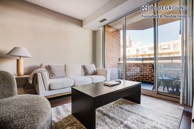 Building Photo - 2140 L St NW