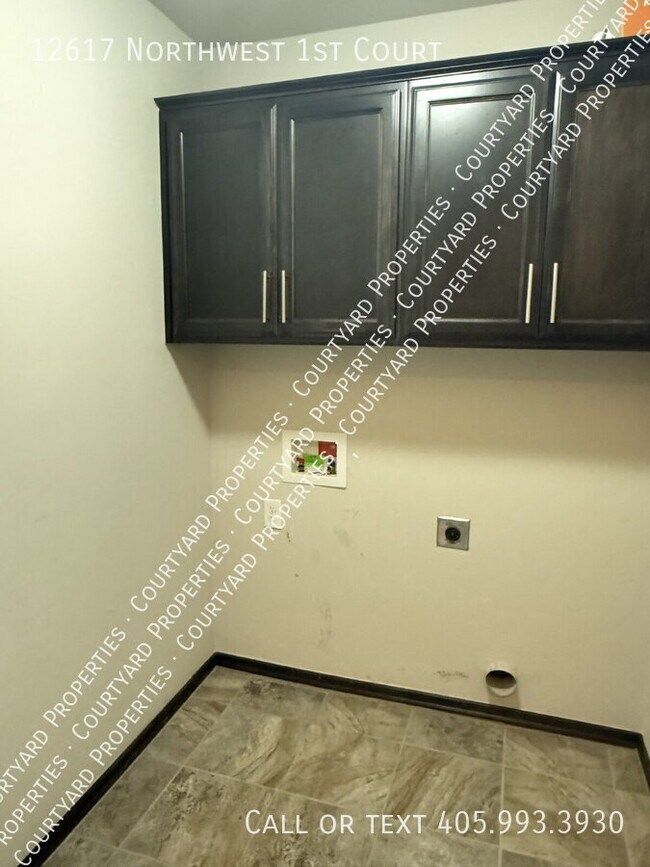 Building Photo - 12617 NW 1st Ct