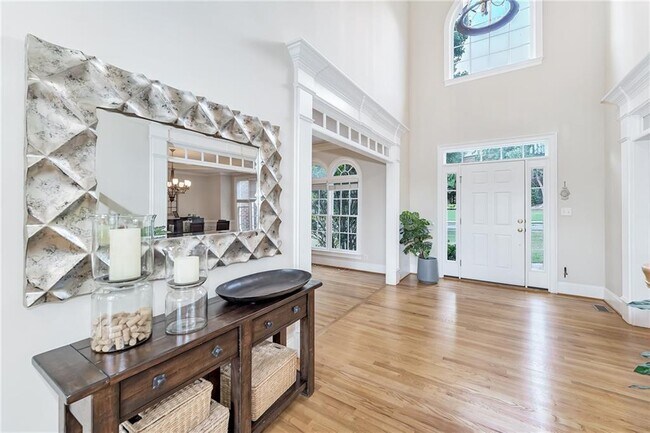 Building Photo - 870 Longstone Landing