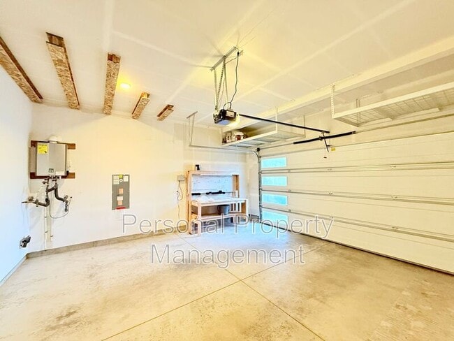 Building Photo - 15601 NE 107th St