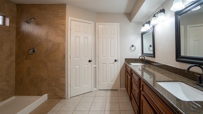 Building Photo - 5507 Slashwood Ln