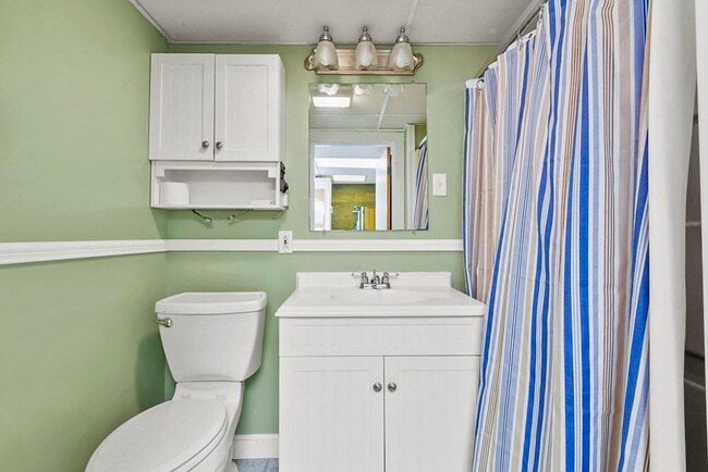 Building Photo - 72 Cambridge Rd