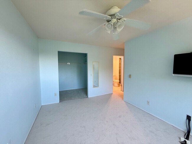 Building Photo - Holly Terrace Condominiums - Magnolia
