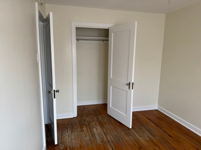 Bedroom 1 - 825 Saint Joseph St