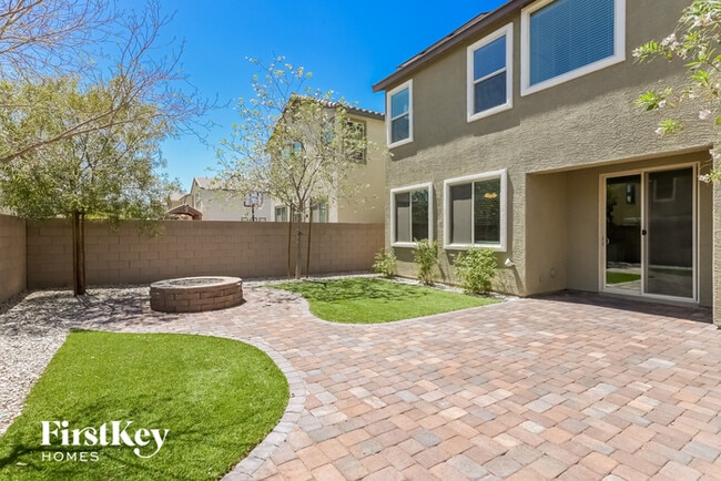 Building Photo - 2272 Sky Island Dr