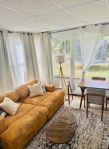 Building Photo - 4903 Ashford Dr