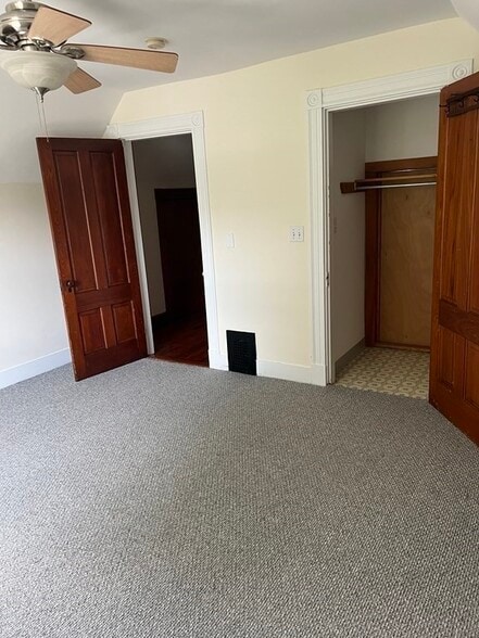 Building Photo - 16 Sullivan Rd