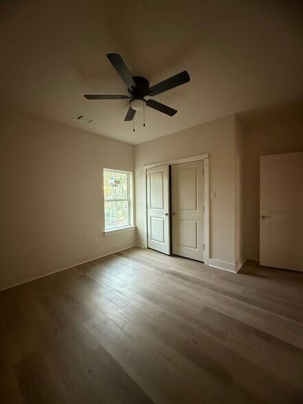 Building Photo - 106 Kirkland St