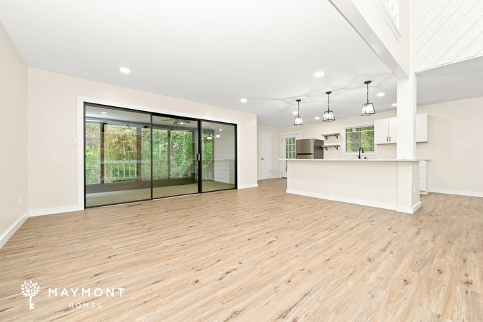 Building Photo - 600 Ponderosa Ct