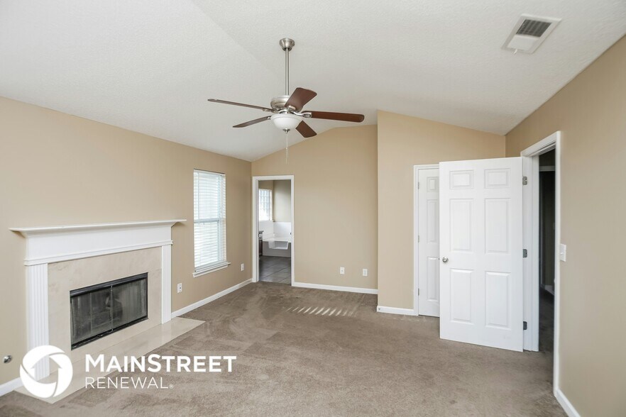 Building Photo - 2002 Reflective Waters Rd