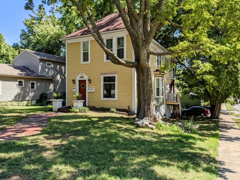 Primary Photo - 4461 Eaton St