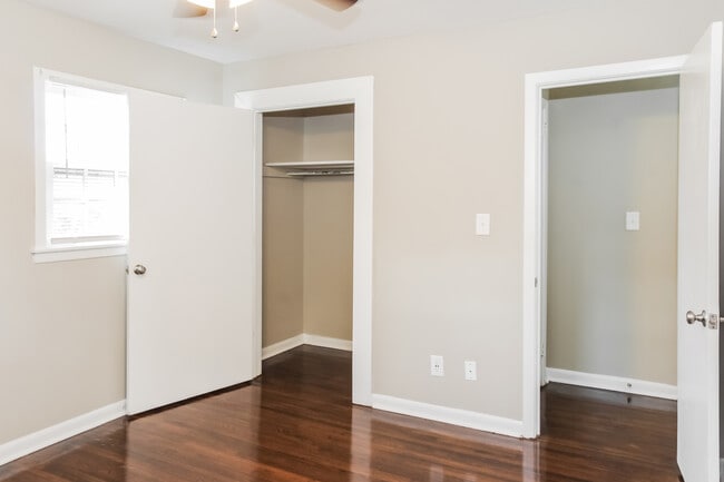 Building Photo - 3463 Darlene Cir NW