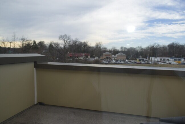 Building Photo - 4739 Cherokee St