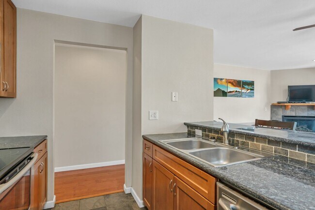 Building Photo - Price Reduced on this awesome Frisco Townhome! Garage! Great Natural Light! Views! Updates throug...
