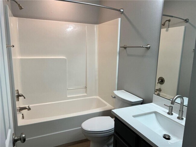 Building Photo - 2899 Meridian Pl