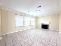 Building Photo - 12211 Meadow Crest Ct