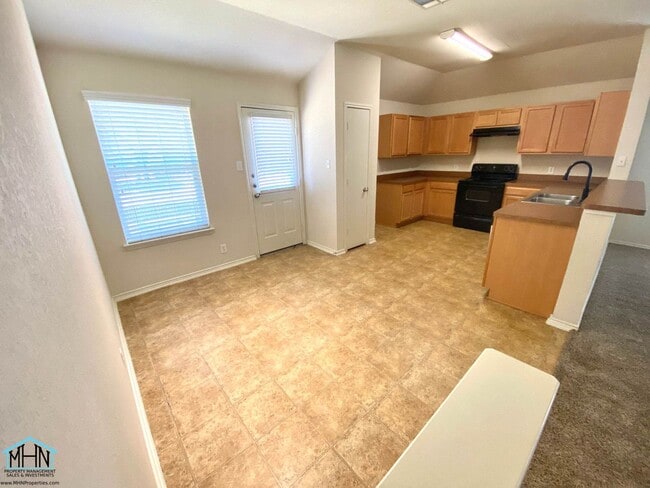Building Photo - Inviting, Bright, Fresh, and Ready to Welc...