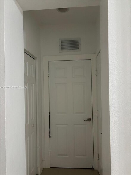 Building Photo - 10788 NW 74th Ln