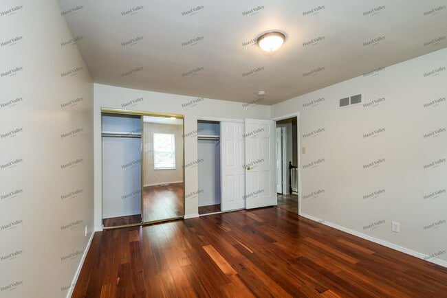 Building Photo - 1036 Treeline Ct
