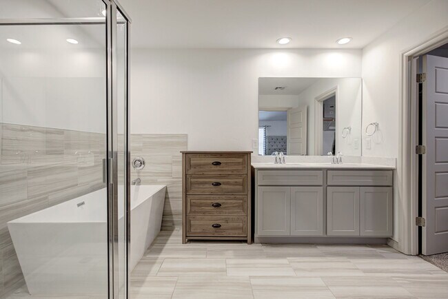 Building Photo - 14701 Travertine Fls Ln