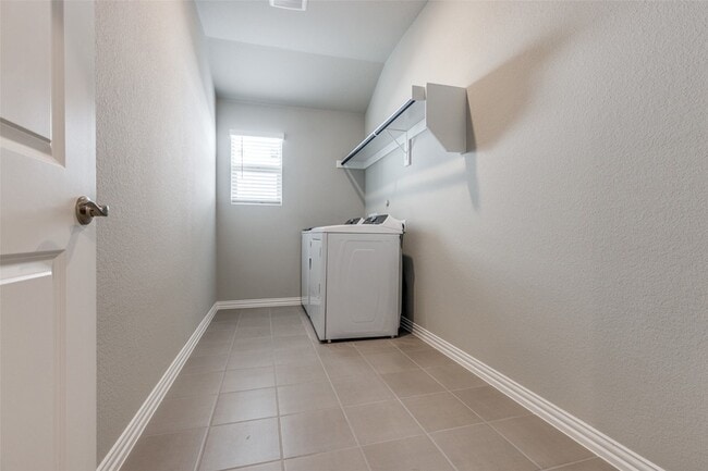 Building Photo - 5209 Meditation Dr