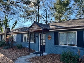 Building Photo - Charming & Spacious 3 Bed | 2 Bath Home | Updated w Large Yard!